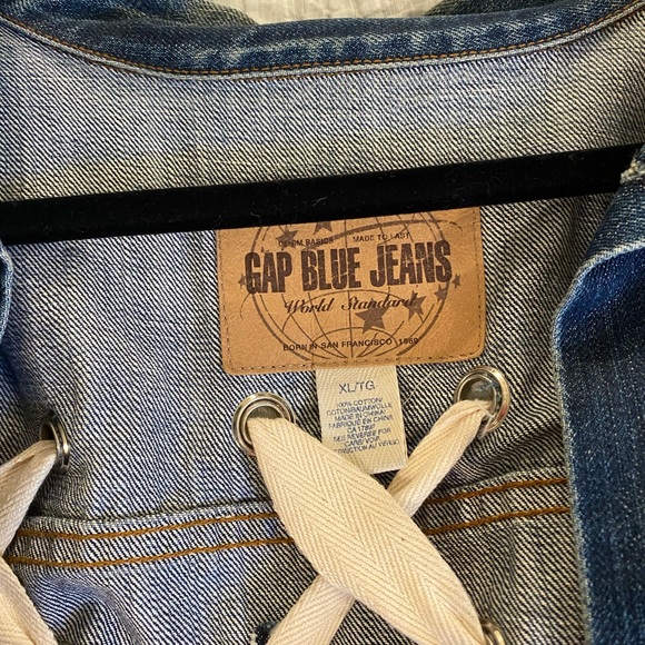 Urban outfitters denim jacket - Picture 3 of 3